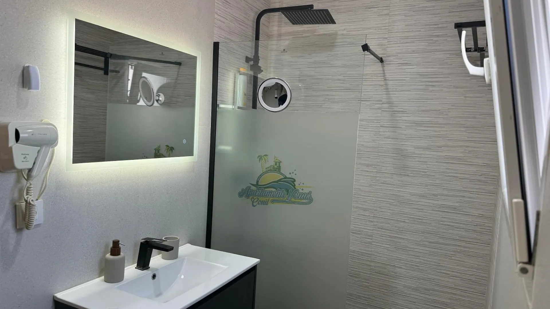 Apartamento Venus Conil Grupos 8 pax wifi Conil De La Frontera
